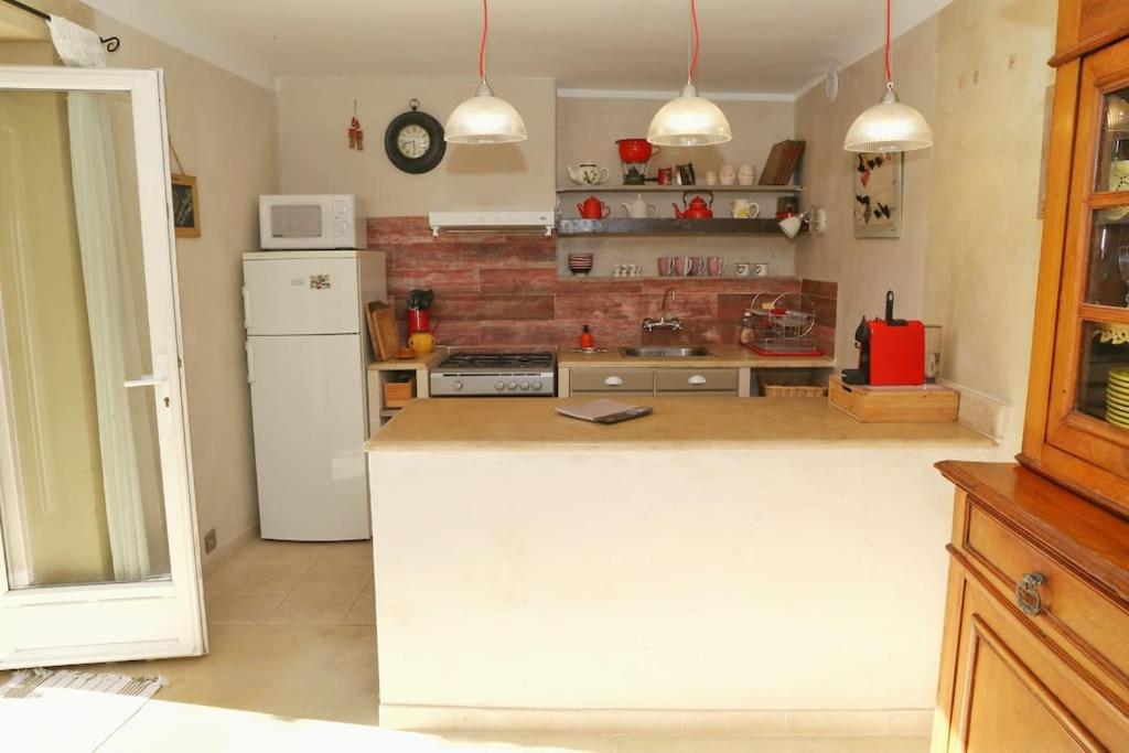 L'oustaou Dorey * Saint-Cyr-sur-Mer